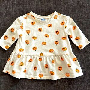 3-6 month Old Navy Pumpkin dress. Never worn